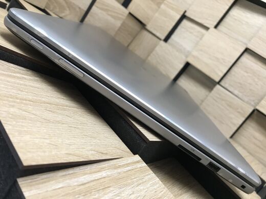 Ноутбук-трансформер Б-клас Dell Inspiron 17-7778 / 17.3" (1920x1080) IPS Touch / Intel Core i7-6500U (2 (4) ядра по 2.5 - 3.1 GHz) / 8 GB DDR4 / 480 GB SSD / nVidia GeForce 940MX, 2 GB GDDR5, 64-bit / WebCam / HDMI / Windows 10 ліцензія