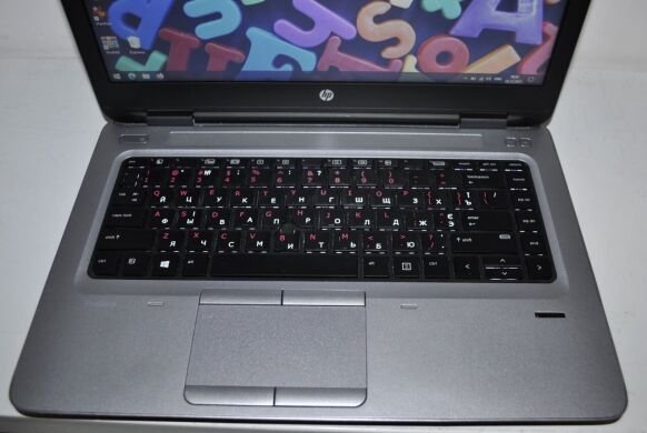 Ноутбук Б-клас HP ProBook 645 G2 / 14" (1366x768) TN / AMD A10-8700b (4 ядра по 1.8 - 3.2 GHz) / 16 GB DDR3 / 128 GB SSD / AMD Radeon R6 Graphics / WebCam / DVD-ROM / АКБ NEW / BIOS PASSWORD BOOT