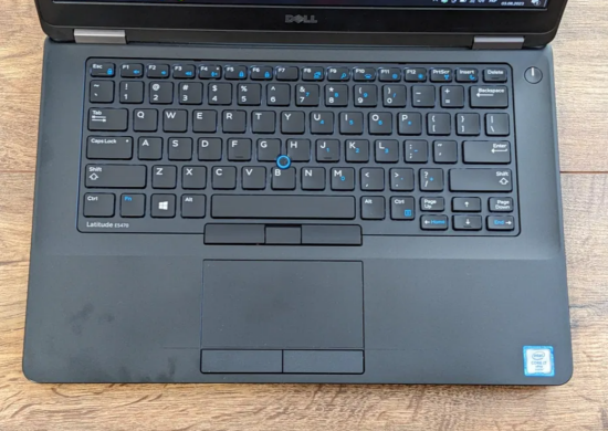 Ноутбук Б класс Dell Latitude E5470 / 14" (1920x1080) IPS / Intel Core i7-6820HQ (4 (8) ядра по 2.7 - 3.6 GHz) / 16 GB DDR4 / 256 GB SSD / Intel HD Graphics 530 / WebCam