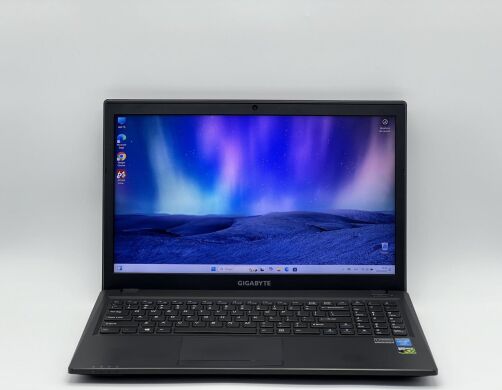 Ноутбук Gigabyte P15F v2 / 15.6" (1920x1080) TN / Intel Core i7-4710MQ (4 (8) ядра по 2.5 - 3.5 GHz) / 16 GB DDR3 / 120 GB SSD + 250 GB HDD / nVidia GeForce GTX 850M, 2 GB DDR3, 128-bit / WebCam Ноутбук Gigabyte P15F v2 / 15.6" (1920x1080) TN / Intel Core i7-4710MQ (4 (8) ядра по 2.5 - 3.5 GHz) / 16 GB DDR3 / 120 GB SSD + 250 GB HDD / nVidia GeForce GTX 850M, 2 GB DDR3, 128-bit / WebCam