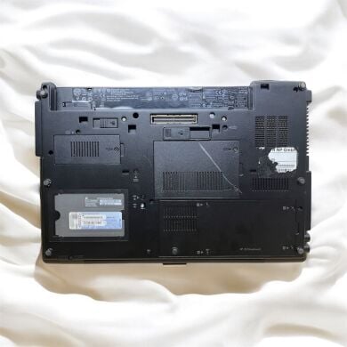 Ноутбук HP EliteBook 8540w / 15.6" (1600x900) TN / Intel Core i5-520M (2 (4) ядра по 2.4 - 2.93 GHz) / 8 GB DDR3 / 256 GB SSD / nVidia Quadro FX 880M, 1 GB DDR3, 128-bit / Без АКБ