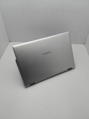 Ноутбук Medion E3222 / 13.3" (1366x768) TN / Intel Pentium Silver N5030 (4 ядра по 1.1 - 3.1 GHz) / 4 GB DDR3 / 120 GB SSD / Intel UHD Graphics 605 / WebCam / HDMI Ноутбук Medion E3222 / 13.3" (1366x768) TN / Intel Pentium Silver N5030 (4 ядра по 1.1 - 3.1 GHz) / 4 GB DDR3 / 120 GB SSD / Intel UHD Graphics 605 / WebCam / HDMI