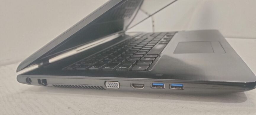 Ноутбук Samsung NP350E7C / 17.3" (1600x900) TN / Intel Core i5-3210M (2 (4) ядра по 2.5 - 3.1 GHz) / 8 GB DDR3 / 120 GB SSD / Intel HD Graphics 4000 / WebCam 