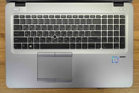 Ультрабук HP EliteBook 850 G4 / 14" (3840x2160) IPS / Intel Core i7-7500U (2 (4) ядра по 2.7 - 3.5 GHz) / 8 GB DDR4 / 240 GB SSD / Intel HD Graphics 620 / WebCam / Fingerprint / Windows 10