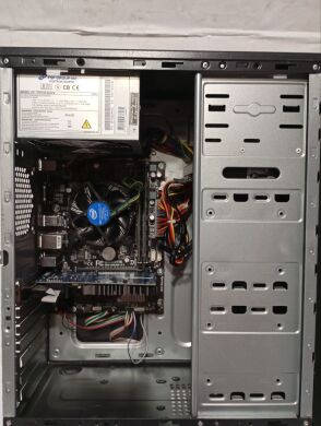 ПК GameMax ET-201 Tower / Intel Core i5-4460 (4 ядра по 3.2 - 3.4 GHz) / 8 GB DDR3 / 320 GB HDD / nVidia GeForce 210, 1 GB DDR3, 64-bit / 350W