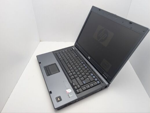 Ноутбук HP Compaq 6710b / 15.4" (1280x800) TN / Intel Core 2 Duo T8100 (2 ядра по 2.1 GHz) / 4 GB DDR2 / 160 GB HDD / Intel Graphics / DVD-ROM Ноутбук HP Compaq 6710b / 15.4" (1280x800) TN / Intel Core 2 Duo T8100 (2 ядра по 2.1 GHz) / 4 GB DDR2 / 160 GB HDD / Intel Graphics / DVD-ROM