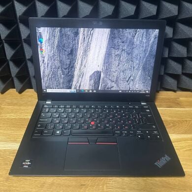 Нетбук Lenovo ThinkPad A285 / 12.5" (1920x1080) IPS Touch / AMD Ryzen 3 2200U (2 (4) ядра по 2.4 - 3.4 GHz) / 8 GB DDR3 / 128 GB SSD / AMD Radeon Vega 3 Graphics / WebCam