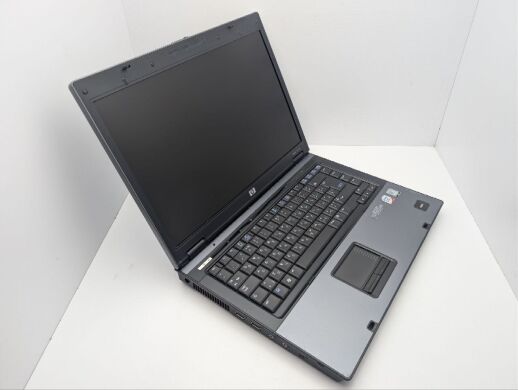 Ноутбук HP Compaq 6710b / 15.4" (1280x800) TN / Intel Core 2 Duo T8100 (2 ядра по 2.1 GHz) / 4 GB DDR2 / 160 GB HDD / Intel Graphics / DVD-ROM Ноутбук HP Compaq 6710b / 15.4" (1280x800) TN / Intel Core 2 Duo T8100 (2 ядра по 2.1 GHz) / 4 GB DDR2 / 160 GB HDD / Intel Graphics / DVD-ROM