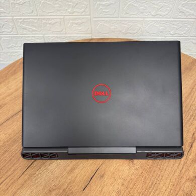 Ігровий ноутбук Б-клас Dell Inspiron 15 Gaming 7567 / 15.6" (1920x1080) IPS / Intel Core i5-7300HQ (4 ядра по 2.5 - 3.5 GHz) / 16 GB DDR4 / 512 GB SSD / nVidia GeForce GTX 1050 Ti, 4 GB GDDR5, 128-bit / WebCam