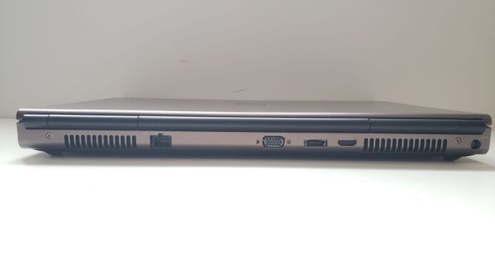 Мобільна робоча станція Dell Precision M4800 / 15.6" (3200x1800) IPS / Intel Core i7-4800MQ (4 (8) ядра по 2.7 - 3.7 GHz) / 16 GB DDR3 / 200 GB SSD + 500 GB HDD / nVidia Quadro K2100M, 2 GB GDDR5, 128-bit / WebCam / DVD-ROM