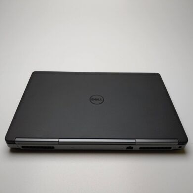 Мобильная рабочая станция Dell Precision 7710 / 17.3" (1920x1080) IPS / Intel Core i7-6820HQ (4 (8) ядра по 2.7 - 3.6 GHz) / 32 GB DDR4 / 512 GB SSD / nVidia Quadro M3000M, 4 GB GDDR5, 256-bit / Win10 Pro