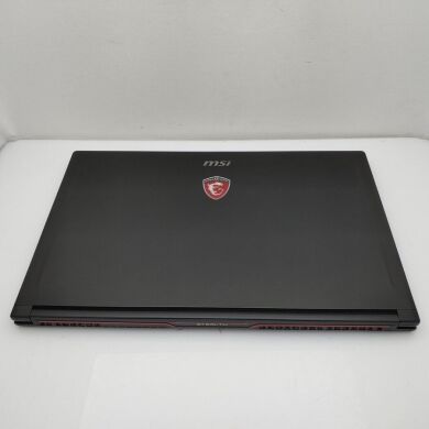Ігровий ноутбук MSI GS63VR 6RF Stealth Pro / 15.6" (1920x1080) IPS / Intel Core i7-6700HQ (4 (8) ядра по 2.6 - 3.5 GHz) / 16 GB DDR4 / 256 GB SSD + 1000 GB HDD / nVidia GeForce GTX 1060, 6 GB GDDR5, 192-bit / WebCam / Win 10 Home
