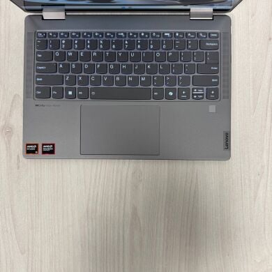 Ультрабук-трансформер Lenovo Yoga 7 14AHP9 / 14" (1920x1200) IPS Touch / AMD Ryzen 5 8640HS (6 (12) ядер по 3.5 - 4.9 GHz) / 8 GB DDR5 / 512 GB SSD NVMe / AMD Radeon 760M Graphics / WebCam