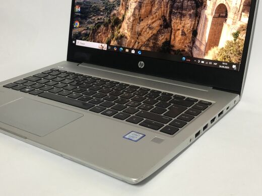 Ультрабук Б-класс HP ProBook 440 G6 / 14" (1920x1080) IPS / Intel Core i3-8145U (2 (4) ядра по 2.1 - 3.9 GHz) / 8 GB DDR4 / 256 GB SSD / Intel UHD Graphics / WebCam / Win 10 Pro