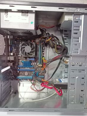 ПК Asus Griffon Tower / AMD Athlon II X3 445 (3 ядра по 3.1 GHz) / 4 GB DDR3 / 320 GB HDD / AMD Radeon 3000 / DVD-RW / 400W