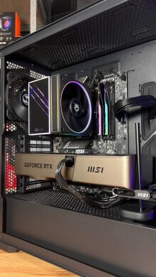 Сборка под заказ: новый игровой ПК Lian Li LanCool 215 Tempered Glass Tower / AMD Ryzen 5 9600X (6 (12) ядер по 3.9 - 5.4 GHz) / 32 GB DDR5 / 2000 GB SSD M.2 / nVidia GeForce RTX 4070 Ti Super, 16 GB GDDR6X, 256-bit / 850W Сборка под заказ: новый игровой ПК Lian Li LanCool 215 Tempered Glass Tower / AMD Ryzen 5 9600X (6 (12) ядер по 3.9 - 5.4 GHz) / 32 GB DDR5 / 2000 GB SSD M.2 / nVidia GeForce RTX 4070 Ti Super, 16 GB GDDR6X, 256-bit / 850W