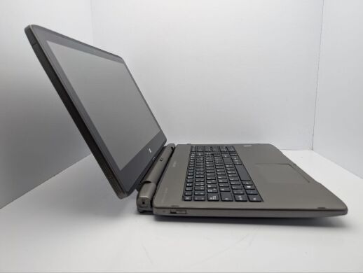 Ноутбук Medion S6214T / 15.6" (1366x768) TN Touch / Intel Pentium N3540 (4 ядра по 2.16 - 2.66 GHz) / 4 GB DDR3 / 60 GB SSD + 500 GB HDD / Intel HD Graphics / WebCam / DVD-ROM / АКБ не держит