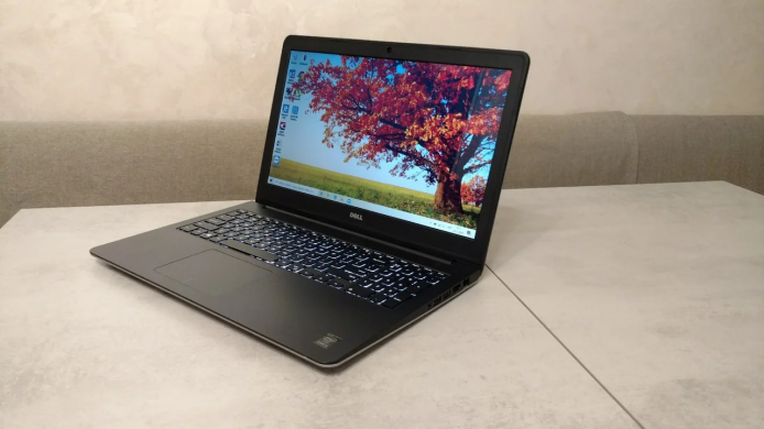 Dell Inspiron 5547 / 15.6" (1366x768) / Intel Core i5-4210U (2(4) ядра по 1.7 - 2.7 GHz) / 8 GB DDR3 / 1 TB HDD / web-cam / Windows 10 licence Dell Inspiron 5547 / 15.6" (1366x768) / Intel Core i5-4210U (2(4) ядра по 1.7 - 2.7 GHz) / 8 GB DDR3 / 1 TB HDD / web-cam / Windows 10 licence