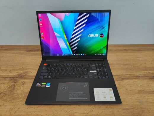 Игровой ноутбук Asus Vivobook Pro 16x OLED (M7600Q) / 16" (3840x2400) OLED / AMD Ryzen 9 5900HX (8 (16) ядер по 3.3 - 4.6 GHz) / 32 GB DDR4 / 1000 GB SSD / nVidia GeForce RTX 3050 Ti, 4 GB GDDR6, 128-bit / WebCam / Windows 11 Pro + Мышка Asus + Сумка Asus