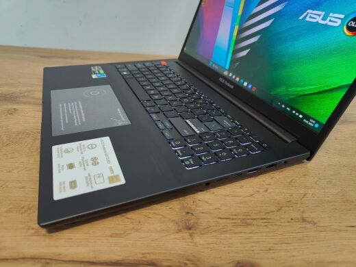 Игровой ноутбук Asus Vivobook Pro 16x OLED (M7600Q) / 16" (3840x2400) OLED / AMD Ryzen 9 5900HX (8 (16) ядер по 3.3 - 4.6 GHz) / 32 GB DDR4 / 1000 GB SSD / nVidia GeForce RTX 3050 Ti, 4 GB GDDR6, 128-bit / WebCam / Windows 11 Pro + Мышка Asus + Сумка Asus