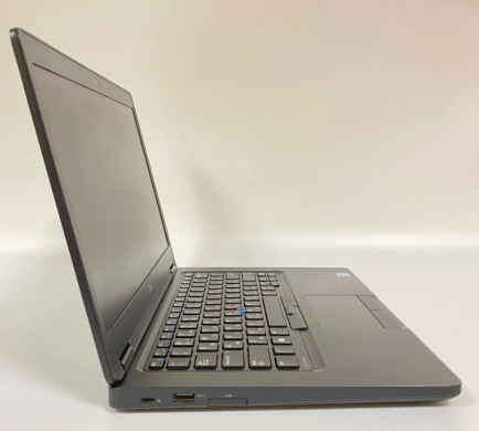 Ігровий ноутбук Б-касс Dell Latitude 5480 / 14" (1366x768) TN / Intel Core i7-6600U (2 (4) ядра по 2.6 - 3.4 GHz) / 16 GB DDR4 / 512 GB SSD / nVidia GeForce 930MX, 2 GB DDR3, 64-bit / WebCam + Бездротова мишка
