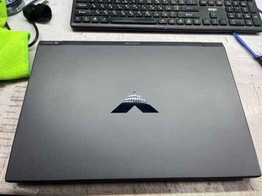 Ігровий ноутбук Б-клас HP Victus 16-s0076nr / 16.1" (1920x1080) IPS / AMD Ryzen 7 7840HS (8 (16) ядра по 3.8 - 5.1 GHz) / 16 GB DDR5 / 960 GB SSD / nVidia GeForce RTX 4060, 8 GB GDDR6, 128-bit / WebCam Ігровий ноутбук Б-клас HP Victus 16-s0076nr / 16.1" (1920x1080) IPS / AMD Ryzen 7 7840HS (8 (16) ядра по 3.8 - 5.1 GHz) / 16 GB DDR5 / 960 GB SSD / nVidia GeForce RTX 4060, 8 GB GDDR6, 128-bit / WebCam