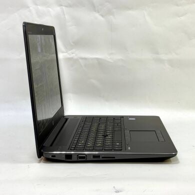 Мобильная рабочая станция Б-класс HP ZBook 15 G3 / 15.6" (1920x1080) IPS / Intel Core i7-6820HQ (4 (8) ядра по 2.7 - 3.6 GHz) / 16 GB DDR4 / 256 GB SSD / nVidia Quadro M1000M, 2 GB GDDR5, 128-bit / WebCam / Windows 10 Pro