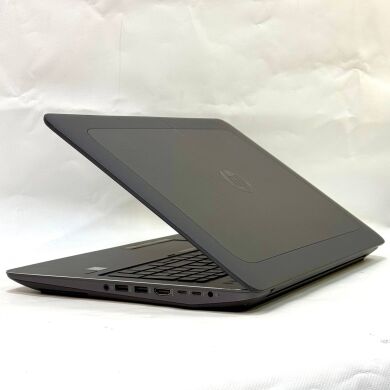 Мобильная рабочая станция Б-класс HP ZBook 15 G3 / 15.6" (1920x1080) IPS / Intel Core i7-6820HQ (4 (8) ядра по 2.7 - 3.6 GHz) / 16 GB DDR4 / 256 GB SSD / nVidia Quadro M1000M, 2 GB GDDR5, 128-bit / WebCam / Windows 10 Pro