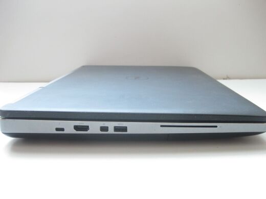 Мобільна робоча станція Dell Precision 7720 / 17.3" (1920x1080) IPS / Intel Core i7-6820HQ (4 (8) ядра по 2.7 - 3.6 GHz) / 32 GB DDR4 / 128 GB SSD M.2 NEW + 512 GB SSD M.2 + 500 GB HDD / nVidia Quadro M3000M, 4 GB GDDR5, 256-bit / WebCam / АКБ NEW Мобільна робоча станція Dell Precision 7720 / 17.3" (1920x1080) IPS / Intel Core i7-6820HQ (4 (8) ядра по 2.7 - 3.6 GHz) / 32 GB DDR4 / 128 GB SSD M.2 NEW + 512 GB SSD M.2 + 500 GB HDD / nVidia Quadro M3000M, 4 GB GDDR5, 256-bit / WebCam / АКБ NEW