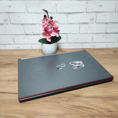 Мобільна робоча станція Fujitsu Celsius H730 / 15.6" (1920x1080) TN / Intel Core i7-4610M (2 (4) ядра по 3.0 - 3.7 GHz) / 8 GB DDR3 / 128 GB SSD / nVidia Quadro K510M, 1 GB GDDR5, 64-bit / WebCam / Без АКБ