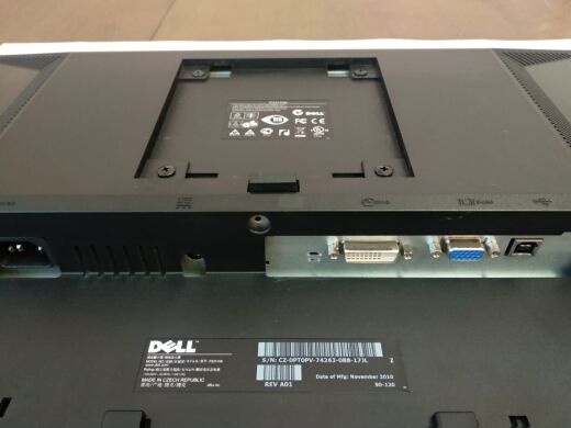 Монитор Б-класс Dell Professional P2311H / 23" (1920x1080) TN / DVI, VGA, USB / VESA 100x100 Монитор Б-класс Dell Professional P2311H / 23" (1920x1080) TN / DVI, VGA, USB / VESA 100x100