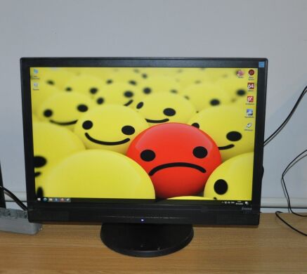 Монітор Б-клас Iiyama ProLite E2202WSV-1 / 22" (1680x1050) TN / VGA, Audio / Вбудовані колонки 2x 2W / VESA 100x100 Монітор Б-клас Iiyama ProLite E2202WSV-1 / 22" (1680x1050) TN / VGA, Audio / Вбудовані колонки 2x 2W / VESA 100x100