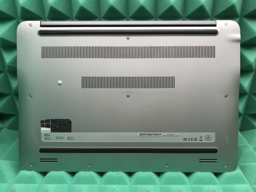 Ноутбук Dell Inspiron 15 7547 / 15.6" (1920x1080) IPS Touch / Intel Core i5-4210U (2 (4) ядра по 1.7 - 2.7 GHz) / 8 GB DDR3 / 250 GB SSD / Intel HD Graphics 4400 / WebCam / HDMI / Windows 10 ліцензія Ноутбук Dell Inspiron 15 7547 / 15.6" (1920x1080) IPS Touch / Intel Core i5-4210U (2 (4) ядра по 1.7 - 2.7 GHz) / 8 GB DDR3 / 250 GB SSD / Intel HD Graphics 4400 / WebCam / HDMI / Windows 10 ліцензія