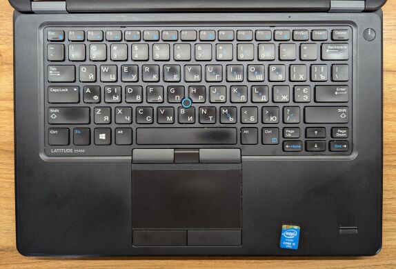 Ноутбук Dell Latitude E5450 / 14" (1920x1080) IPS / Intel Core i5-5300U (2 (4) ядра по 2.3 - 2.9 GHz) / 8 GB DDR3 / 256 GB SSD / nVidia GeForce 830M, 2 GB DDR3, 64-bit / WebCam / Fingerprint / Windows 10