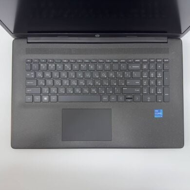 Ноутбук HP 17-ce / 17.3" (1920x1080) IPS / Intel Core i5-1135G7 (4 (8) ядра по 4.2 GHz) / 16 GB DDR4 / 256 GB SSD / Intel Iris Xe Graphics / WebCam