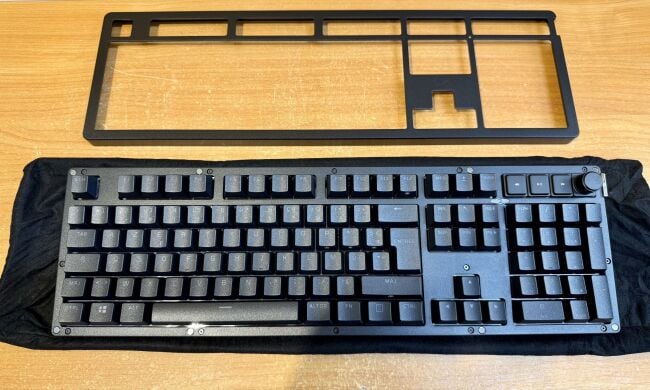 Нова механічна ігрова дротова клавіатура HyperX Alloy Rise AR001 / повнорозмірна / чорна
