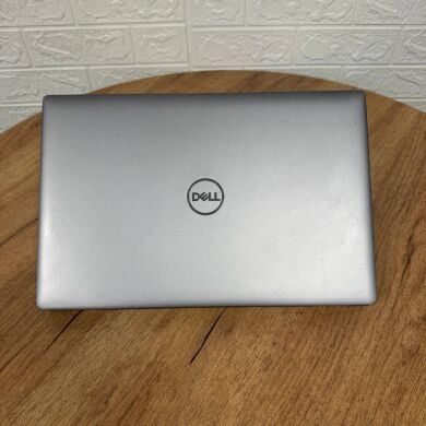 Ультрабук Б-клас Dell Latitude 5520 / 15.6" (1920x1080) IPS Touch / Intel Core i7-1165G7 (4 (8) ядра по 2.8 - 4.7 GHz) / 16 GB DDR4 / 512 GB SSD NVMe / Intel Iris Xe Graphics / WebCam