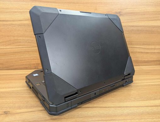 Захищений ноутбук Dell Latitude 14 Rugged 5414 / 14" (1920x1080) IPS Touch / Intel Core i5-6300U (2 (4) ядра по 2.4 - 3.0 GHz) / 16 GB DDR4 / 512 GB SSD / AMD Radeon R7 M360, 2 GB DDR3, 64-bit / Fingerprint / Windows 10