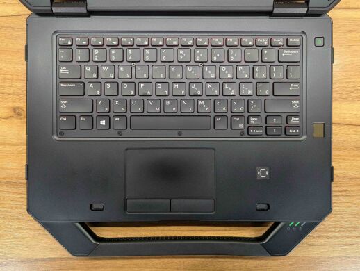 Захищений ноутбук Dell Latitude 14 Rugged 5414 / 14" (1920x1080) IPS Touch / Intel Core i5-6300U (2 (4) ядра по 2.4 - 3.0 GHz) / 16 GB DDR4 / 512 GB SSD / AMD Radeon R7 M360, 2 GB DDR3, 64-bit / Fingerprint / Windows 10