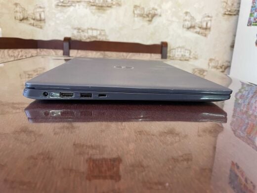 Ноутбук Dell Latitude 3510 / 15.6" (1920x1080) IPS / Intel Core i5-10210U (4 (8) ядра по 1.6 - 4.2 GHz) / 16 GB DDR4 / 256 GB SSD / Intel UHD Graphics / WebCam Ноутбук Dell Latitude 3510 / 15.6" (1920x1080) IPS / Intel Core i5-10210U (4 (8) ядра по 1.6 - 4.2 GHz) / 16 GB DDR4 / 256 GB SSD / Intel UHD Graphics / WebCam
