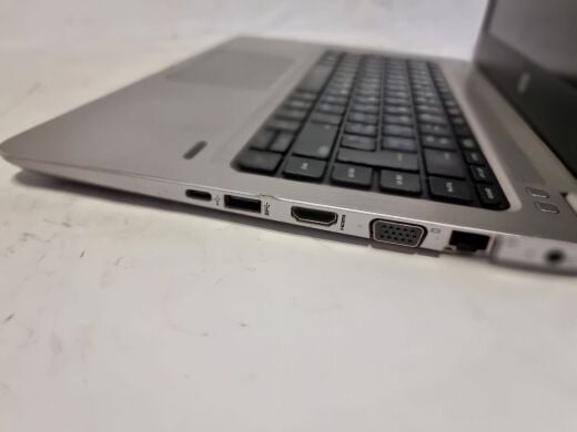 Ультрабук Б-клас HP ProBook 430 G4 / 13.3" (1920x1080) TN / Intel Core i3-7100U (2 (4) ядра по 2.4 GHz) / 6 GB DDR4 / 128 GB SSD M.2 / Intel HD Graphics 620 / WebCam / АКБ не тримає