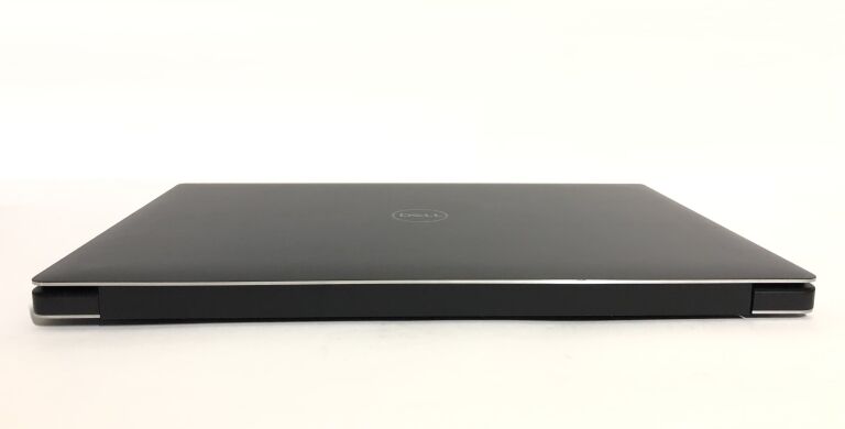 Мобильная рабочая станция Dell Precision 5530 / 15.6" (1920x1080) IPS / Intel Core i7-8850H (6 (12) ядра по 2.6 - 4.3 GHz) / 16 GB DDR4 / 512 GB SSD / nVidia Quadro P1000, 4 GB GDDR5, 128-bit / WebCam / Win 11 Pro