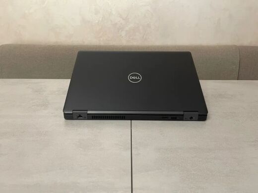 Ультрабук Dell Latitude E5590 / 15.6" (1920x1080) IPS / Intel Core i5-7300U (2 (4) ядра по 2.6 - 3.5 GHz) / 16 GB DDR4 / 500 GB SSD M.2 / Intel HD Graphics 620 / WebCam