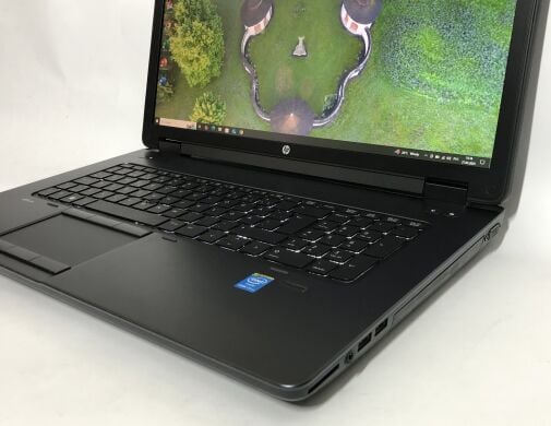 Мобільна робоча станція HP ZBook 17 G1 / 17.3" (1600x900) TN / Intel Core i7-4700MQ (4 (8) ядра по 2.4 - 3.4 GHz) / 16 GB DDR3 / 256 GB SSD / nVidia Quadro K610M, 1 GB GDDR5, 64-bit / WebCam / DVD-ROM / Win 10 Pro