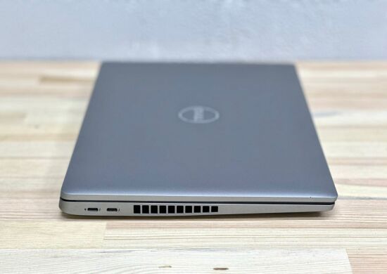 Ультрабук Dell Latitude 5530 / 15.6" (1920x1080) IPS / Intel Core i5-1235U (10 (12) ядер по 3.3 - 4.4 GHz) / 16 GB DDR4 / 512 GB SSD / Intel Iris Xe Graphics / WebCam / Win 11 Pro