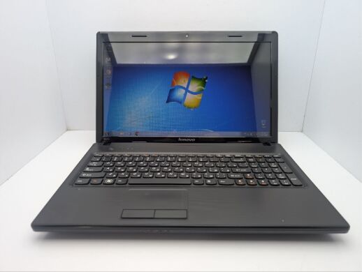 Ноутбук Lenovo IdeaPad G575 / 15.6" (1366x768) TN / AMD E-450 (2 ядра по 1.66 GHz) / 8 GB DDR3 / 320 GB HDD / AMD Radeon HD 6320 Graphics / WebCam / DVD-ROM