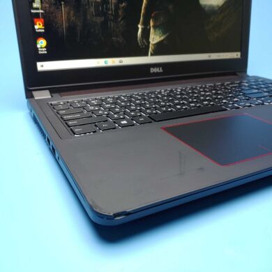 Ігровий ноутбук Б-клас Dell Inspiron 15-7559 / 15.6" (1920x1080) IPS / Intel Core i7-6700HQ (4 (8) ядра по 2.6 - 3.5 GHz) / 8 GB DDR3 / 500 GB SSD / nVidia GeForce GTX 960M, 4 GB GDDR5, 128-bit / WebCam / Win 10 Home