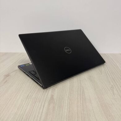 Игровой ультрабук Б-класс Dell Vostro 15 7510 / 15.6" (1920x1080) IPS / Intel Core i7-11800H (8 (16) ядер по 2.3 - 4.6 GHz) / 16 GB DDR4 / 512 GB SSD NVMe / nVidia GeForce RTX 3050, 4 GB GDDR6, 128-bit / WebCam Игровой ультрабук Б-класс Dell Vostro 15 7510 / 15.6" (1920x1080) IPS / Intel Core i7-11800H (8 (16) ядер по 2.3 - 4.6 GHz) / 16 GB DDR4 / 512 GB SSD NVMe / nVidia GeForce RTX 3050, 4 GB GDDR6, 128-bit / WebCam