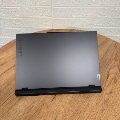 Ігровий ноутбук Lenovo Legion Pro 7 16IRX8H / 16" (2560x1600) IPS / Intel Core i9-13900HX (24 (32) ядра по 3.9 - 5.4 GHz) / 32 GB DDR5 / 2000 GB SSD NVMe / nVidia GeForce RTX 4080, 12 GB GDDR6, 192-bit / WebCam