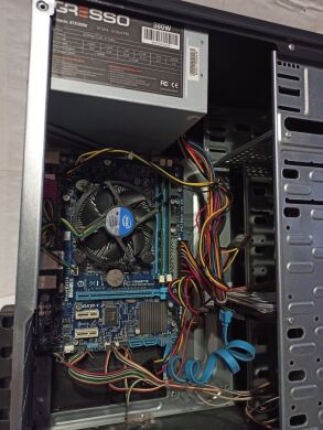 ПК LogicPower Tower / Intel Core i3-2120 (2 (4) ядра по 3.3 GHz) / 8 GB DDR3 / 250 GB HDD / Intel HD Graphics 2000 / 380W